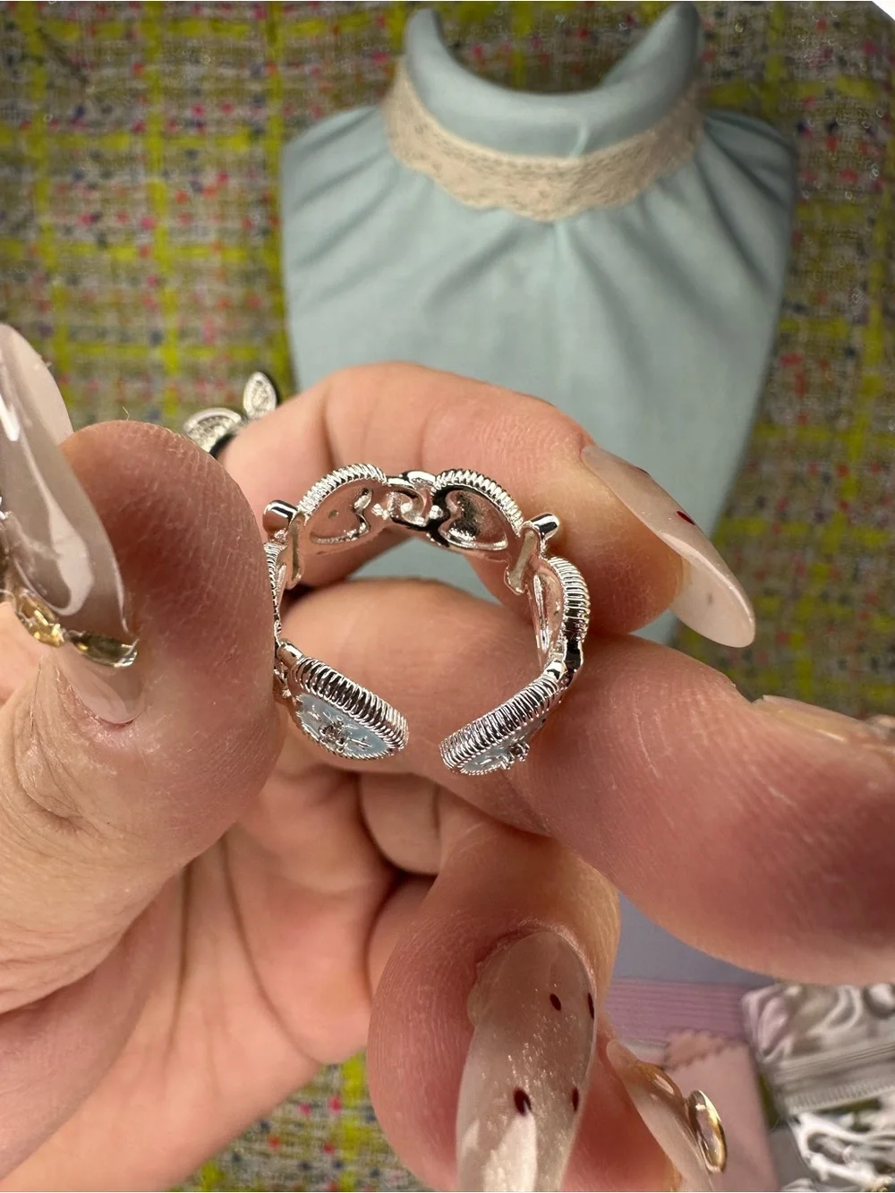 N/A elegant silver